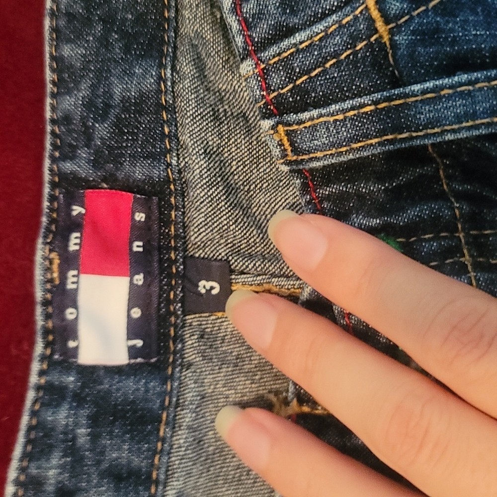 Tommy Jeans capris - Picture 3 of 4